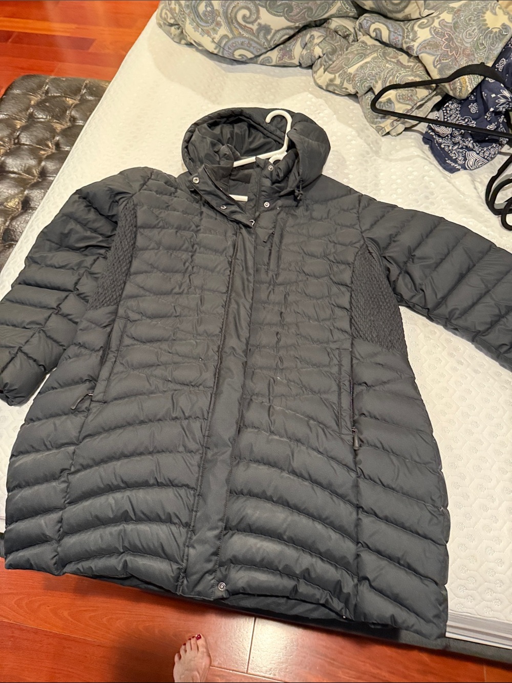 Duluth Trading Co Black Quilted Hooded Puff Coat